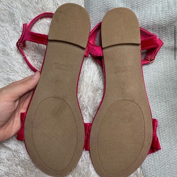 ✨5/$25 Bamboo Sandals - Picture 4 of 4